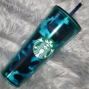 Starbucks tumbler with straw